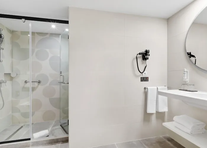 מלון Riu Concordia 4*